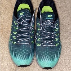 Nike zoom Pegasus 33 running shoes